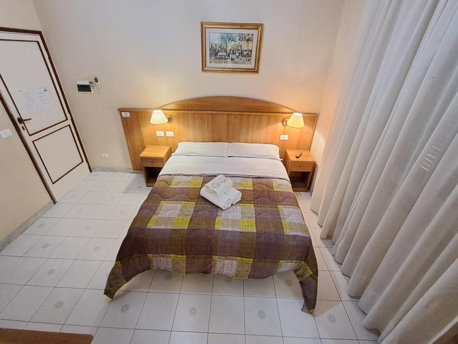 Nahid Accommodation Roma Ngoại thất bức ảnh